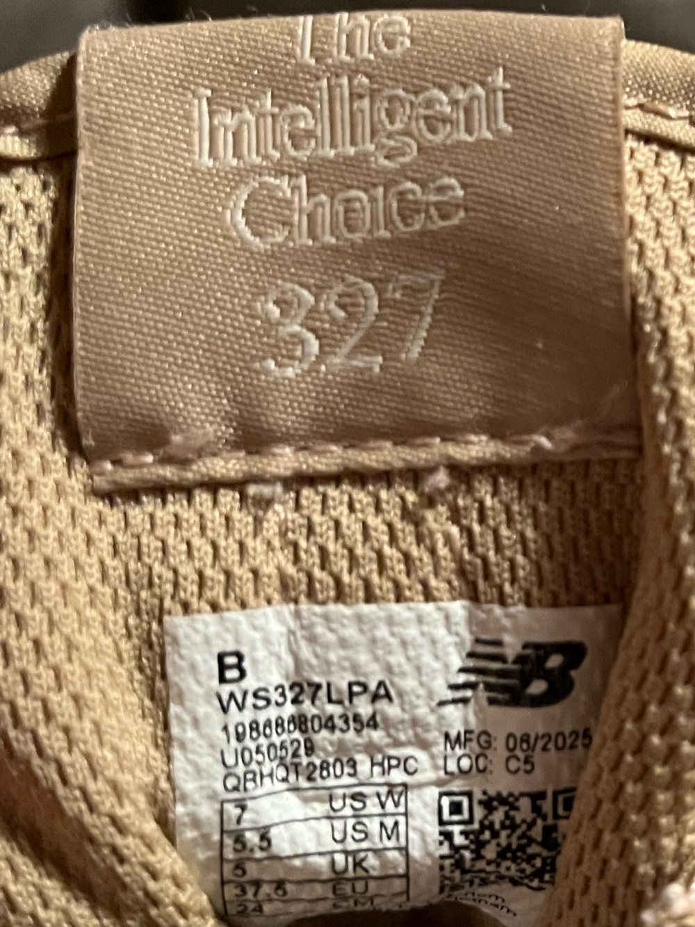 New Balance Classics 327 Sneaker in Leopard Print and Beige Size 7 - Picture 7 of 8